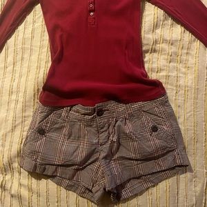 Vintage cuffed unique American Eagle 🦅 plaid shorts size 4